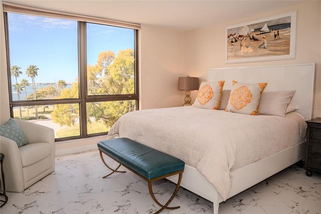 707 S GULFSTREAM AVENUE 301, Sarasota, FL 34236