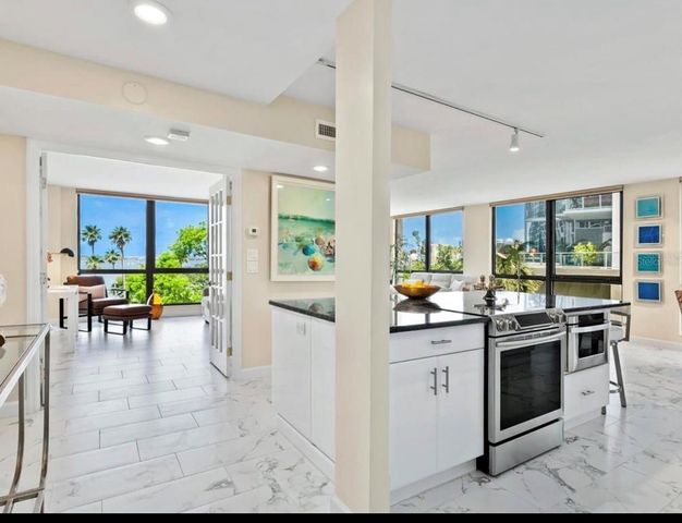 707 S GULFSTREAM AVENUE 301, Sarasota, FL 34236