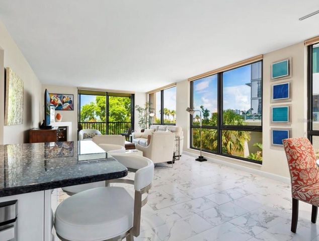 707 S GULFSTREAM AVENUE 301, Sarasota, FL 34236