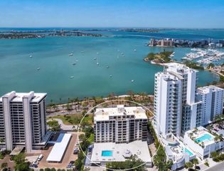 707 S GULFSTREAM AVENUE 301, Sarasota, FL 34236