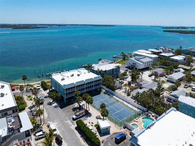 901 GULF DRIVE S 14, Bradenton Beach, FL 34217