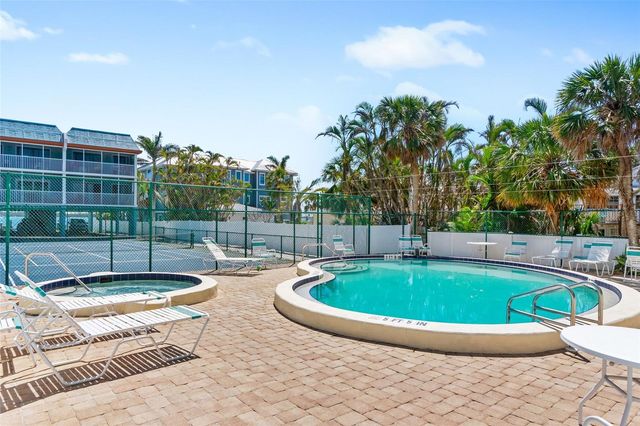 901 GULF DRIVE S 14, Bradenton Beach, FL 34217