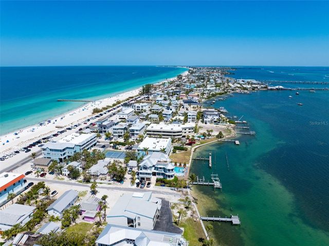 901 GULF DRIVE S 14, Bradenton Beach, FL 34217