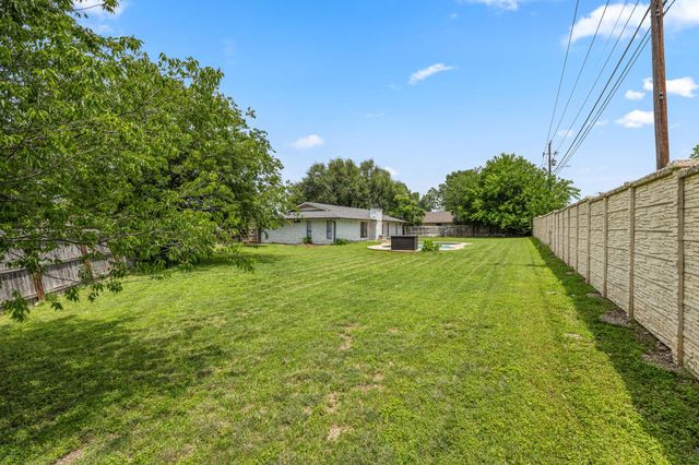 1105 Spring Breeze CV, Round Rock, TX 78664