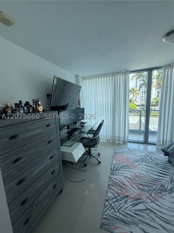 2950 NE 188th St 325, Aventura, FL 33180