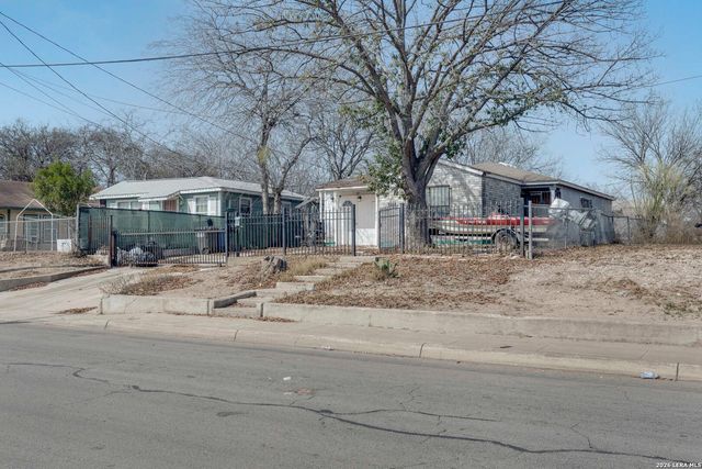 119 J, San Antonio, TX 78210