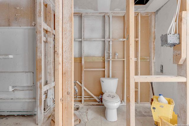 119 J, San Antonio, TX 78210