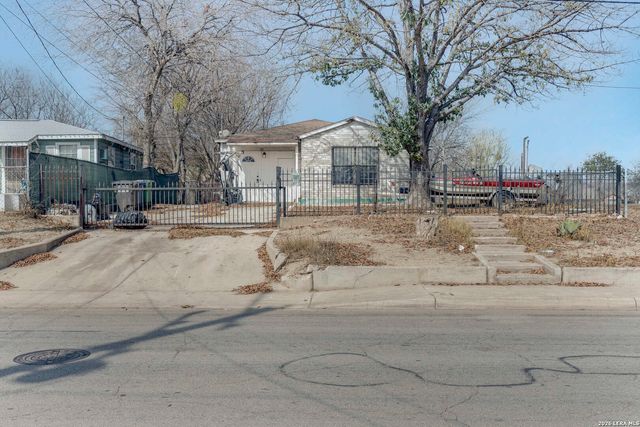 119 J, San Antonio, TX 78210