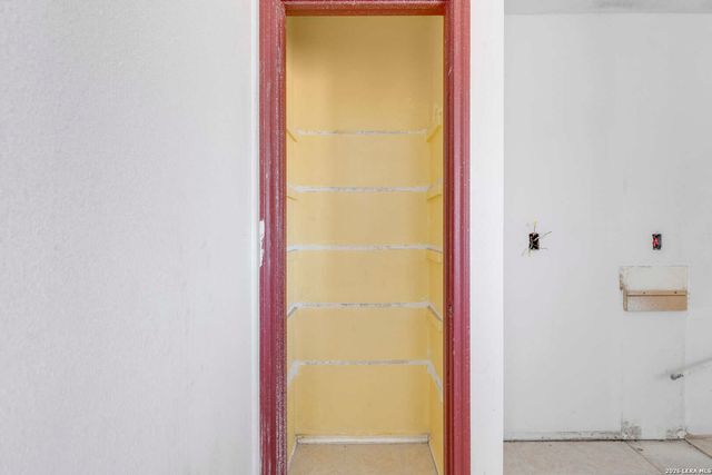 119 J, San Antonio, TX 78210