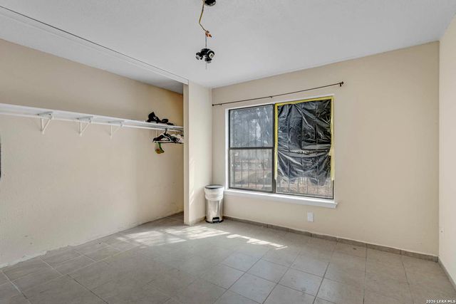 119 J, San Antonio, TX 78210