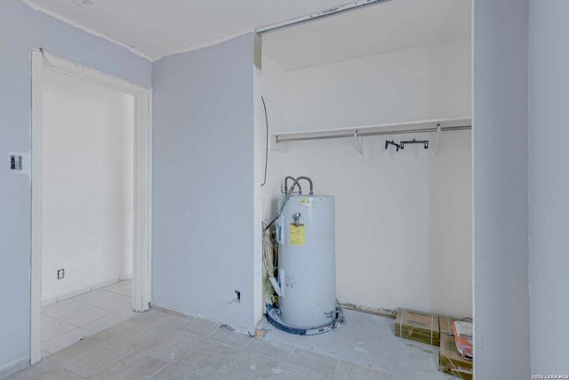 119 J, San Antonio, TX 78210