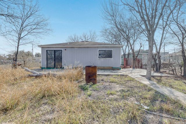 119 J, San Antonio, TX 78210