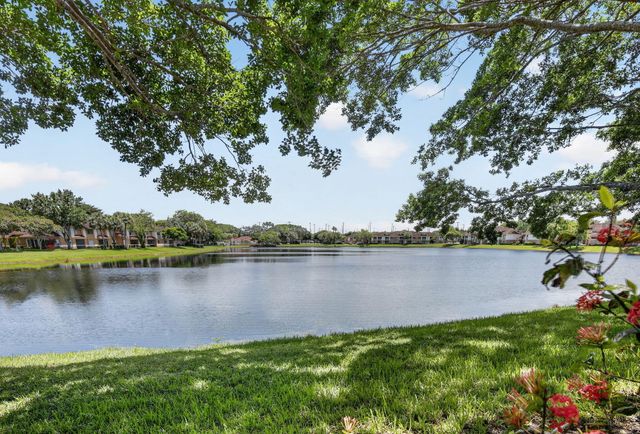 9200 NW 9th Court, Plantation, FL 33324