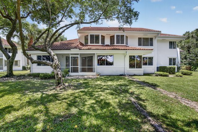 9200 NW 9th Court, Plantation, FL 33324