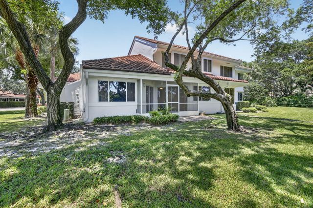 9200 NW 9th Court, Plantation, FL 33324