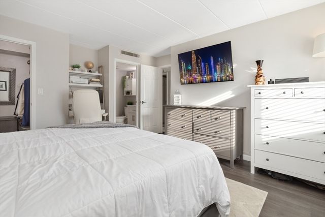 3 Ledgewood Way 8, Peabody, MA 01960