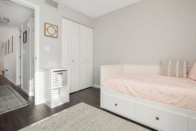 3 Ledgewood Way 8, Peabody, MA 01960