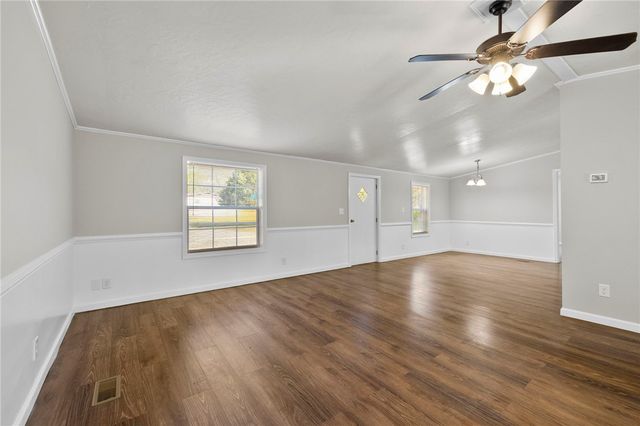 204 Sarrar Street, Pendleton, SC 29670