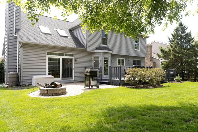 251 Millington Lane, Aurora, IL 60504