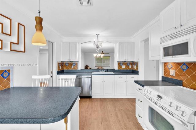 14898 Wildflower Lane, Delray Beach, FL 33446