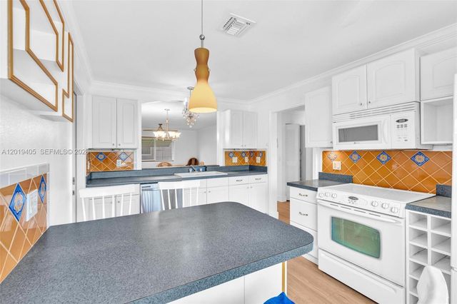 14898 Wildflower Lane, Delray Beach, FL 33446