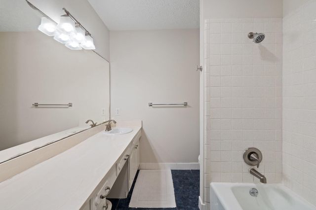 443 N Post Oak Lane 443, Houston, TX 77024