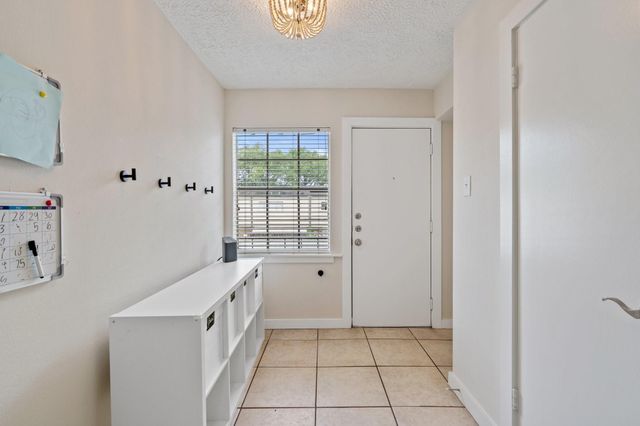 443 N Post Oak Lane 443, Houston, TX 77024