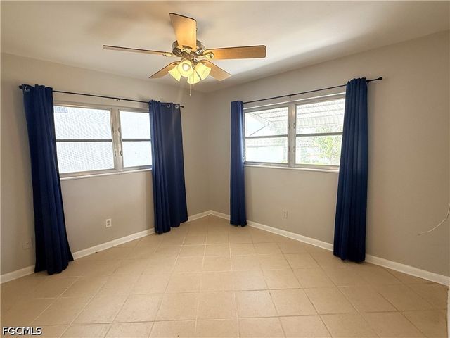 1649 Edith Esplanade, Cape Coral, FL 33904