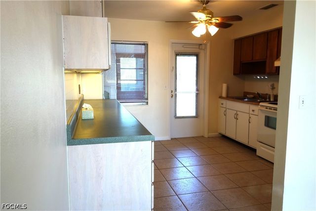 1649 Edith Esplanade, Cape Coral, FL 33904