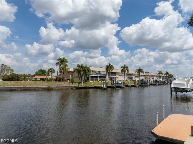 1649 Edith Esplanade, Cape Coral, FL 33904