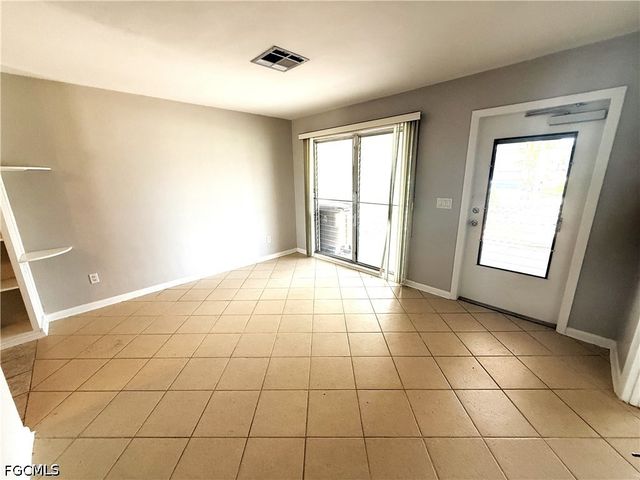 1649 Edith Esplanade, Cape Coral, FL 33904