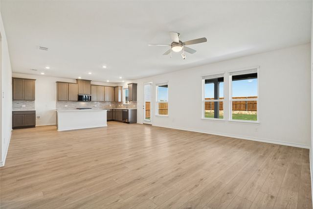 104 Cayenne Road, Aledo, TX 76008