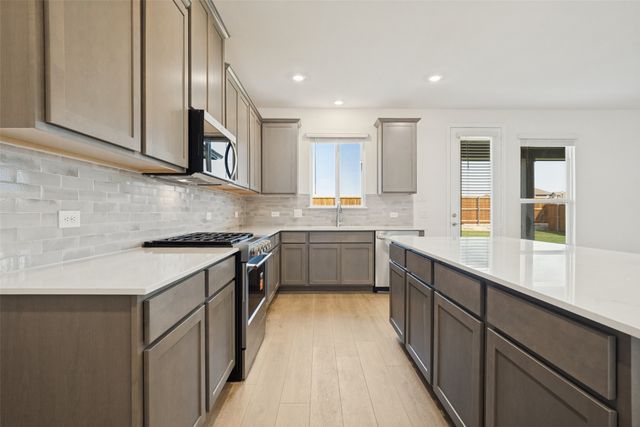 104 Cayenne Road, Aledo, TX 76008