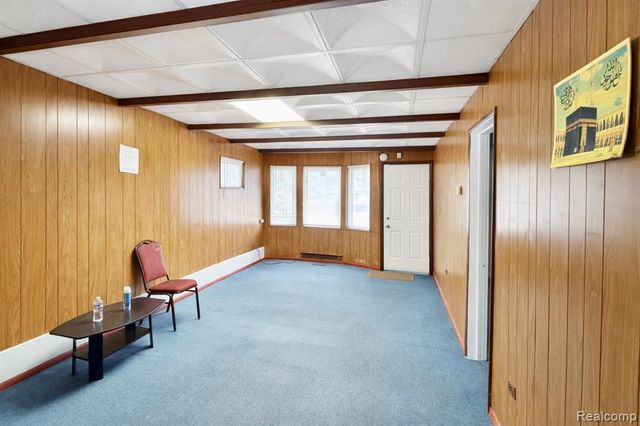 11334 Klinger Street, Hamtramck, MI 48212