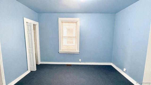 11334 Klinger Street, Hamtramck, MI 48212