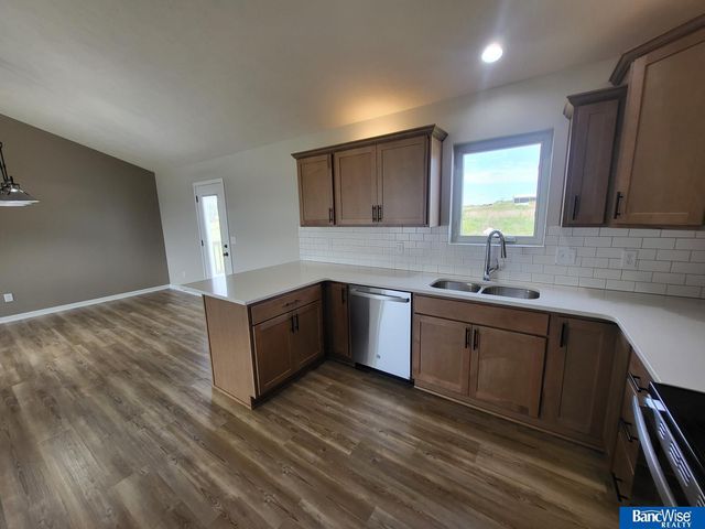 510 Railroad Street, Hallam, NE 68368