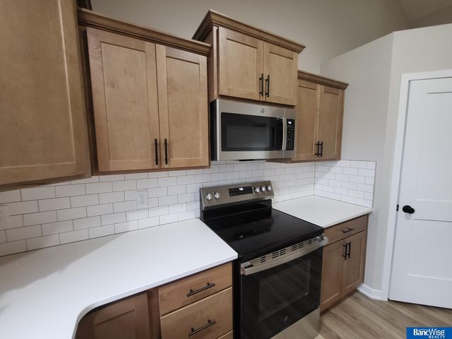 510 Railroad Street, Hallam, NE 68368