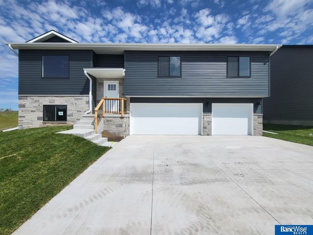 510 Railroad Street, Hallam, NE 68368