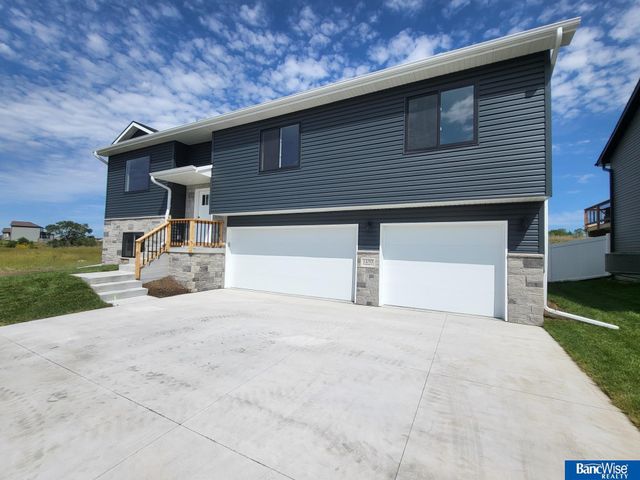 510 Railroad Street, Hallam, NE 68368