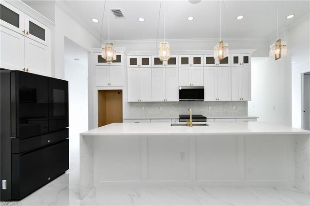 4119 9th ST SW, Lehigh Acres, FL 33976