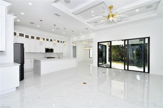 4119 9th ST SW, Lehigh Acres, FL 33976