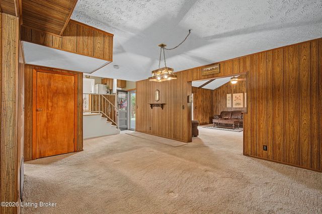 8306 Terry Rd, Louisville, KY 40258