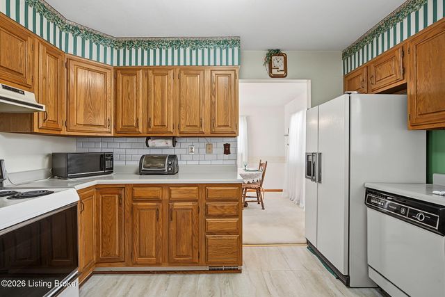 8306 Terry Rd, Louisville, KY 40258