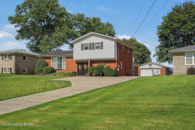 8306 Terry Rd, Louisville, KY 40258