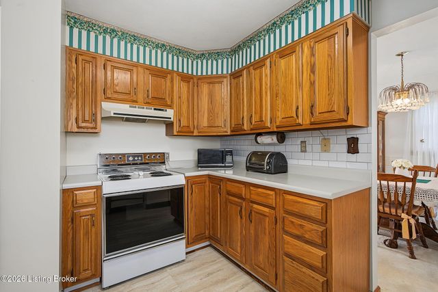 8306 Terry Rd, Louisville, KY 40258