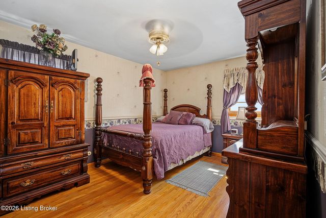 8306 Terry Rd, Louisville, KY 40258