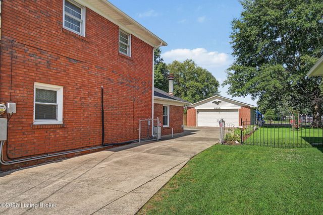 8306 Terry Rd, Louisville, KY 40258