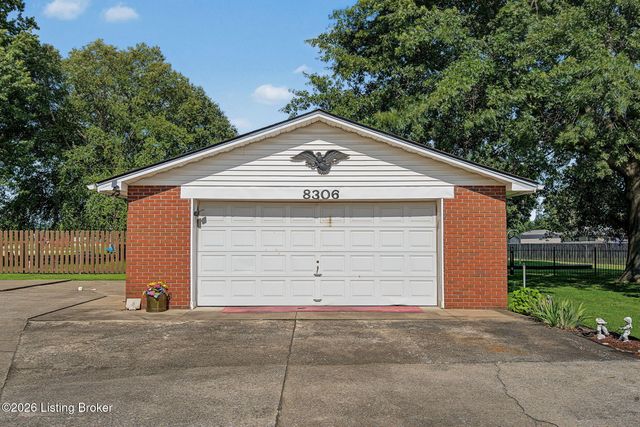 8306 Terry Rd, Louisville, KY 40258