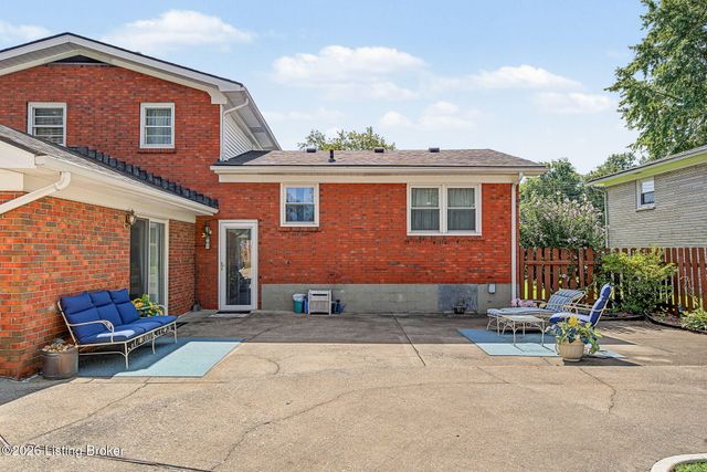 8306 Terry Rd, Louisville, KY 40258
