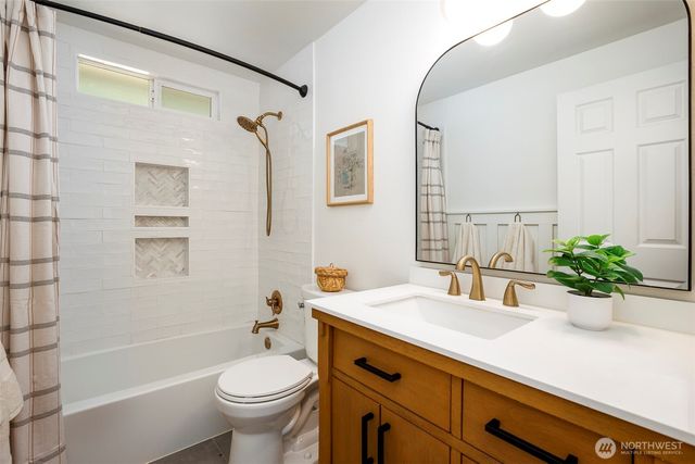 19704 NE 158th Street, Woodinville, WA 98077